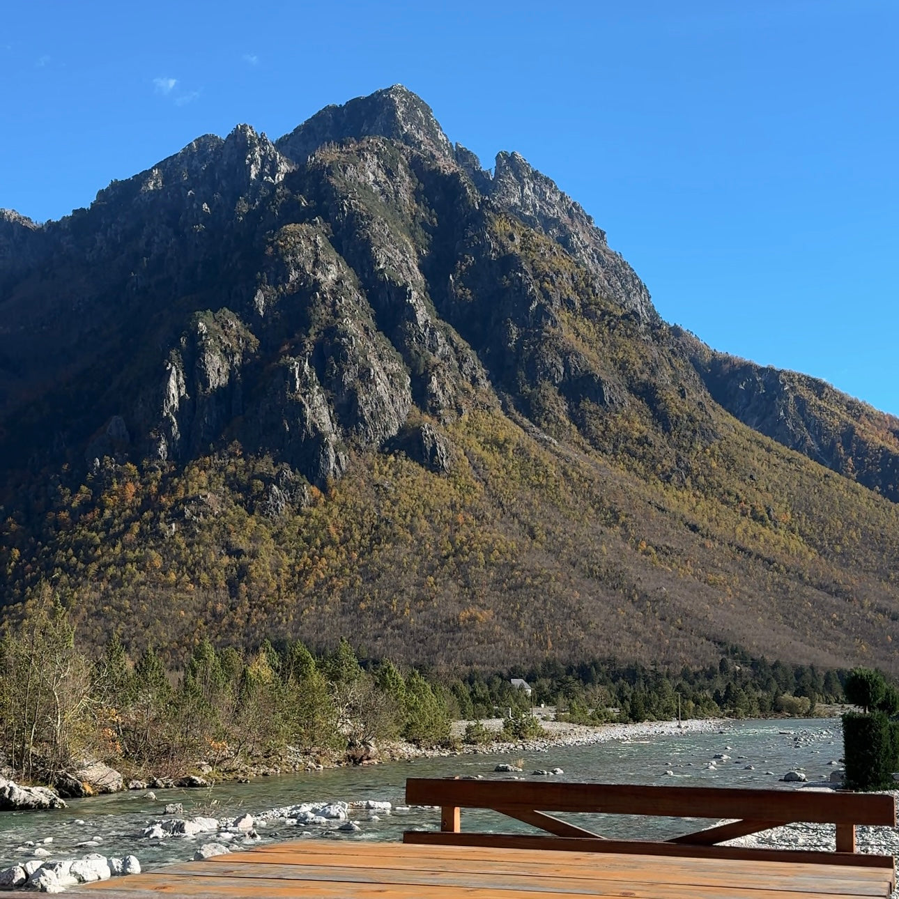 Albanian Alps Scenic Retreat