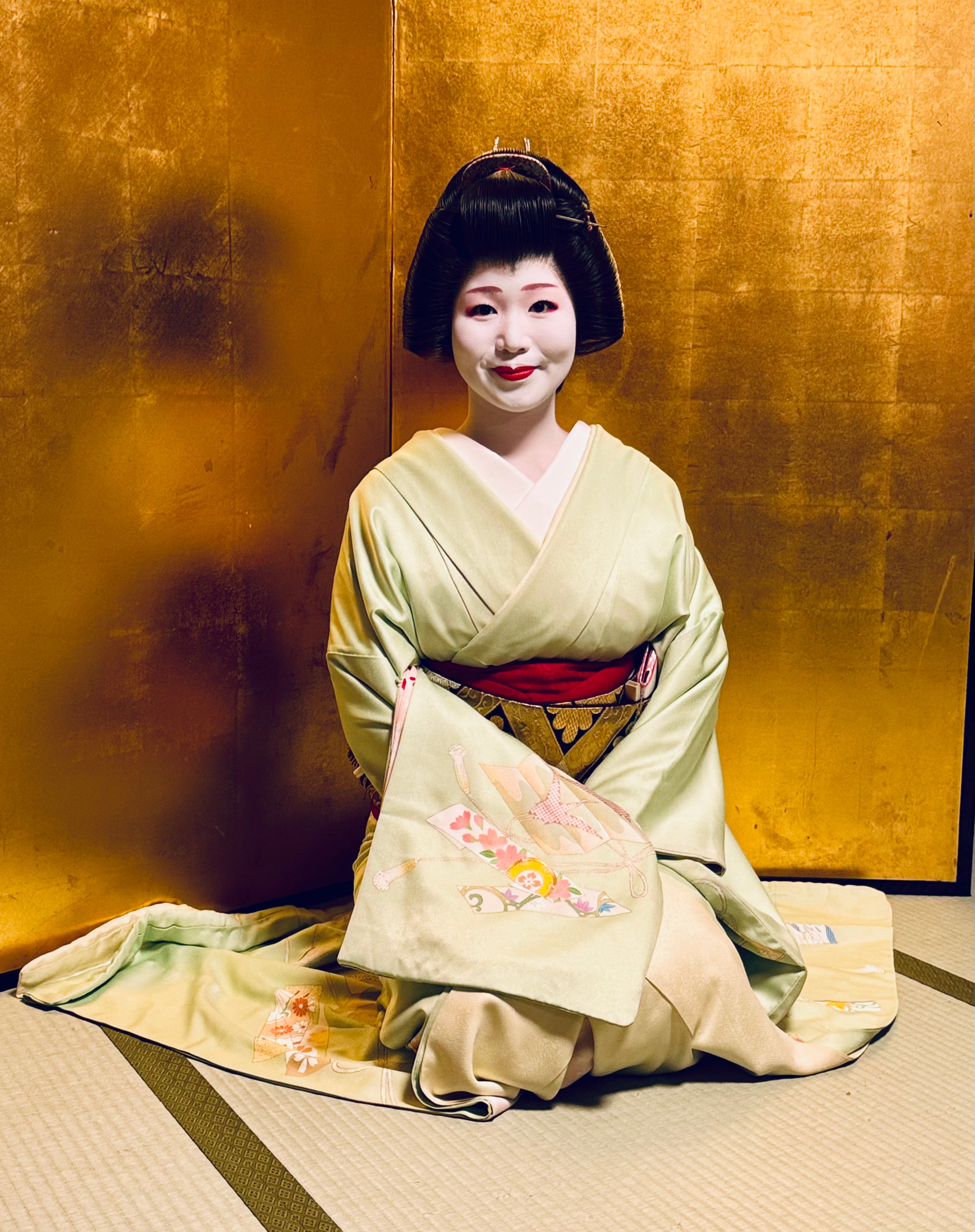 Dine with the Geisha