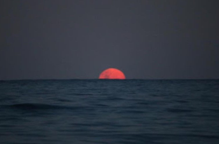 Full-Moon Canoeing