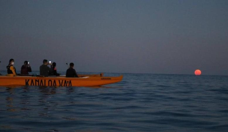 Full-Moon Canoeing